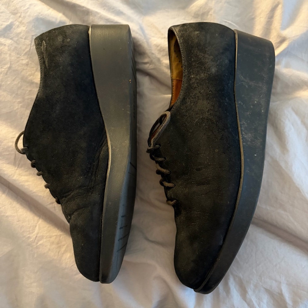 Hopp Modern Oxford in black nubuck suede 6 - Picture 2 of 5